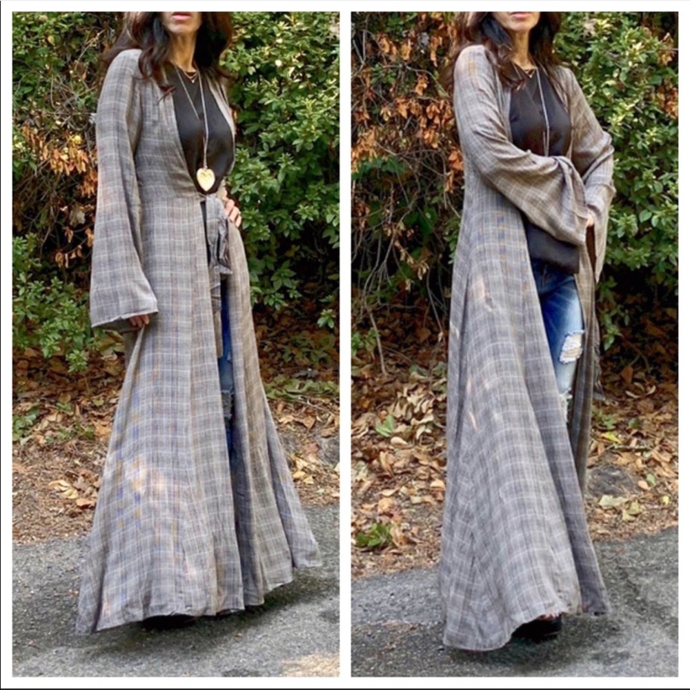 ABSOLUTELY GORGEOUS LONGLINE TIE FRONT DUSTER - Picture 4 of 8